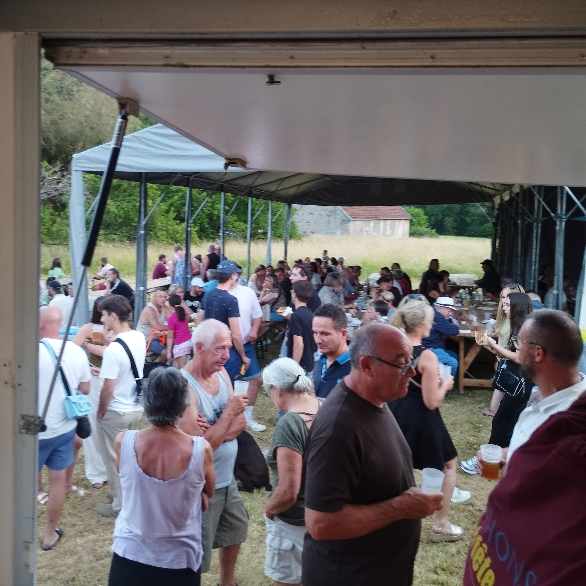 Vue de la salle des fêtes